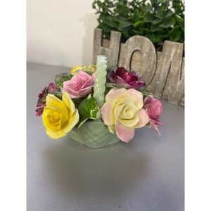 Vintage Porcelain Rose Basket Figurine Floral Arrangement Green‎ Basket